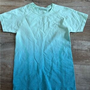 Tek Gear Blue Gradient Short Sleeve Tee